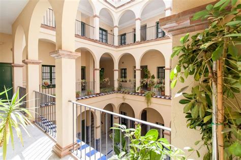 Seville Holiday Rentals & Homes